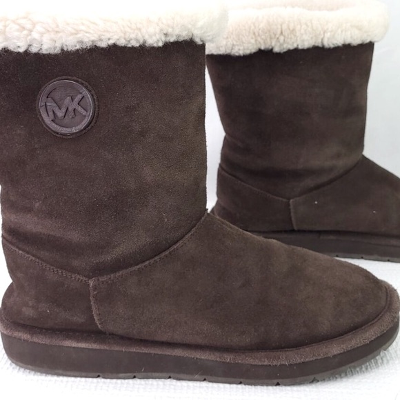 Michael Kors Size 10 MK Brown
Suede Leather Winter Boots Sheep
Fur Lined Booties - Picture 10 of 12